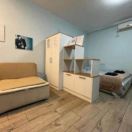 Appartamento Enjoy Travel Cute Tirana